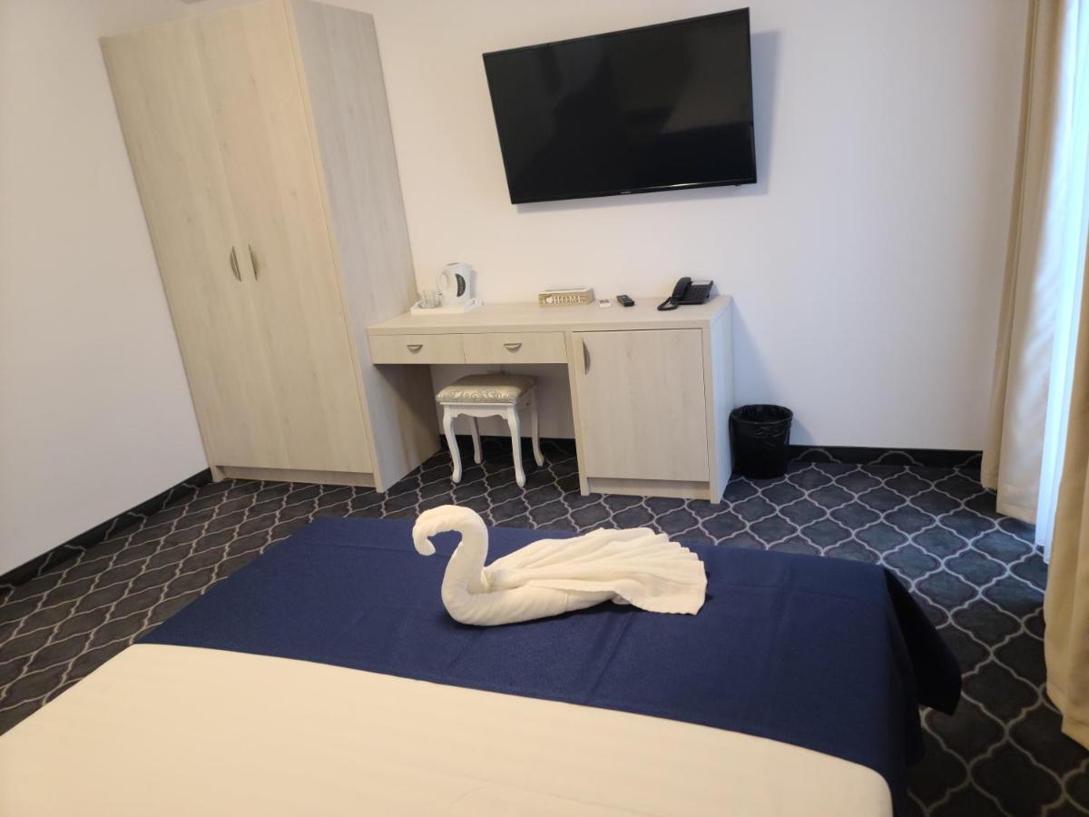 Eros Beach Resort 那沃达利 外观 照片